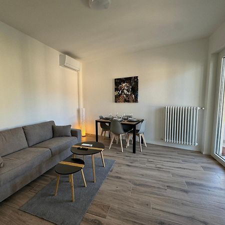 Deluxe Central Apartment - Free Parking Лугано Екстериор снимка